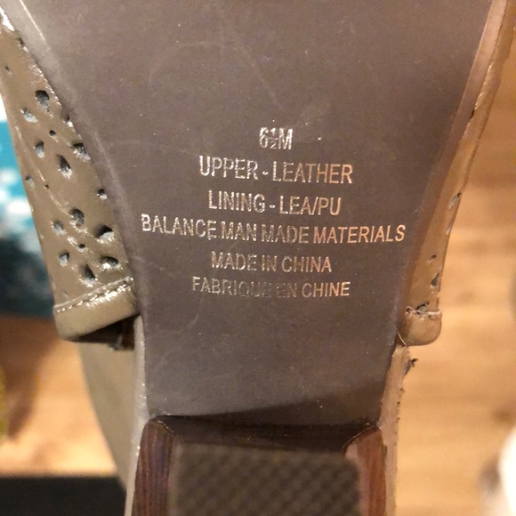 NWOB Vianni Collection taupe leather booties 6.5 by - Picture 8 of 17